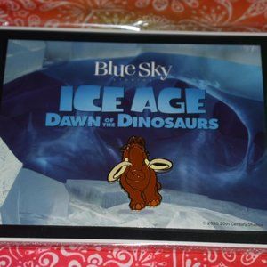 DMC Disney Movie Club Exclusive VIP Pin Manny Mammoth Ice Age Dawn Dinosaurs